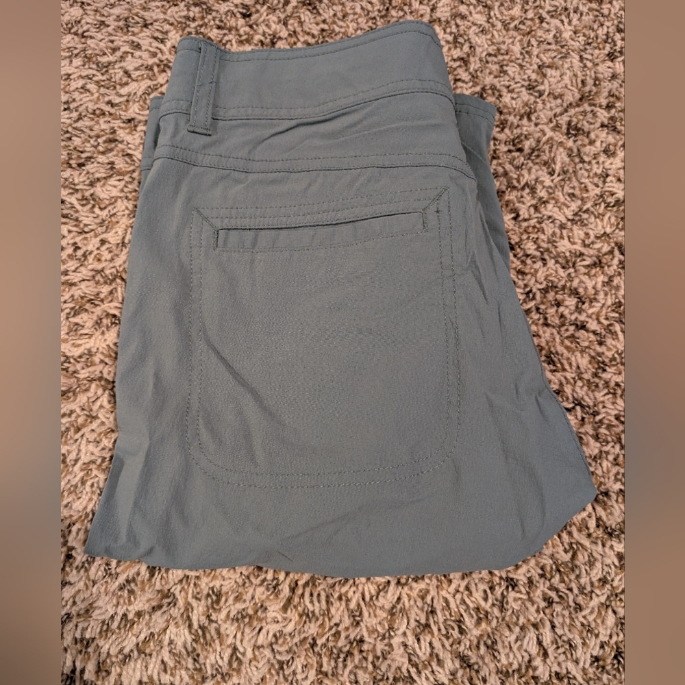 Prana Women's Size 10 Capris - Picture 9 of 9